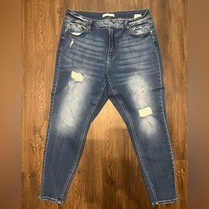 KanCan especially for Maurice’s skinny jeans size 20